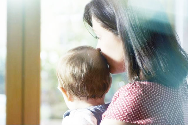 Bế tắc khi xác định cha cho con ngoài giá thú